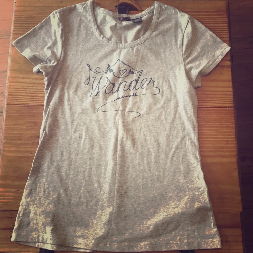 Merrell "Wander" light gray tee